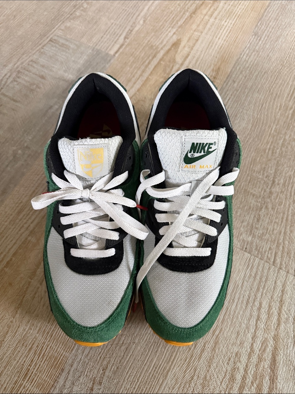 Nike Air Max Men's Athletic Shoes Green White Black Yellow